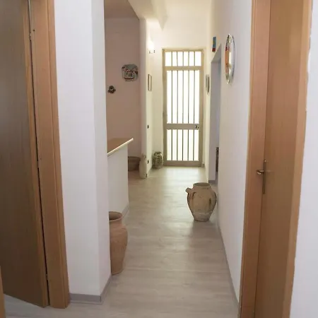 Charming House In San Giorgio With Sea View 夏卡